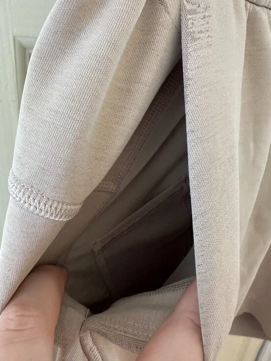 Lululemon Softstreme High-Rise Short 4" Mojave Tan 14 - Picture 4 of 10